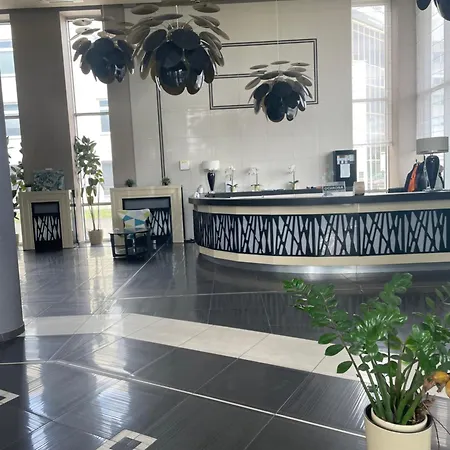 Aparthotel Warsaw *
