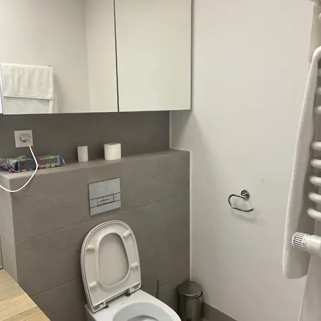 شقة Aparthotel Warsaw