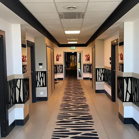 Aparthotel Warsaw * وارسو